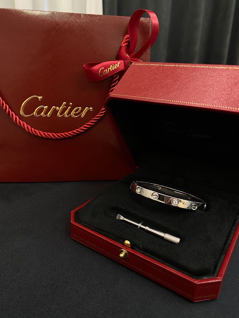 Браслет Cartier Love белое золото, 4 бриллианта 2