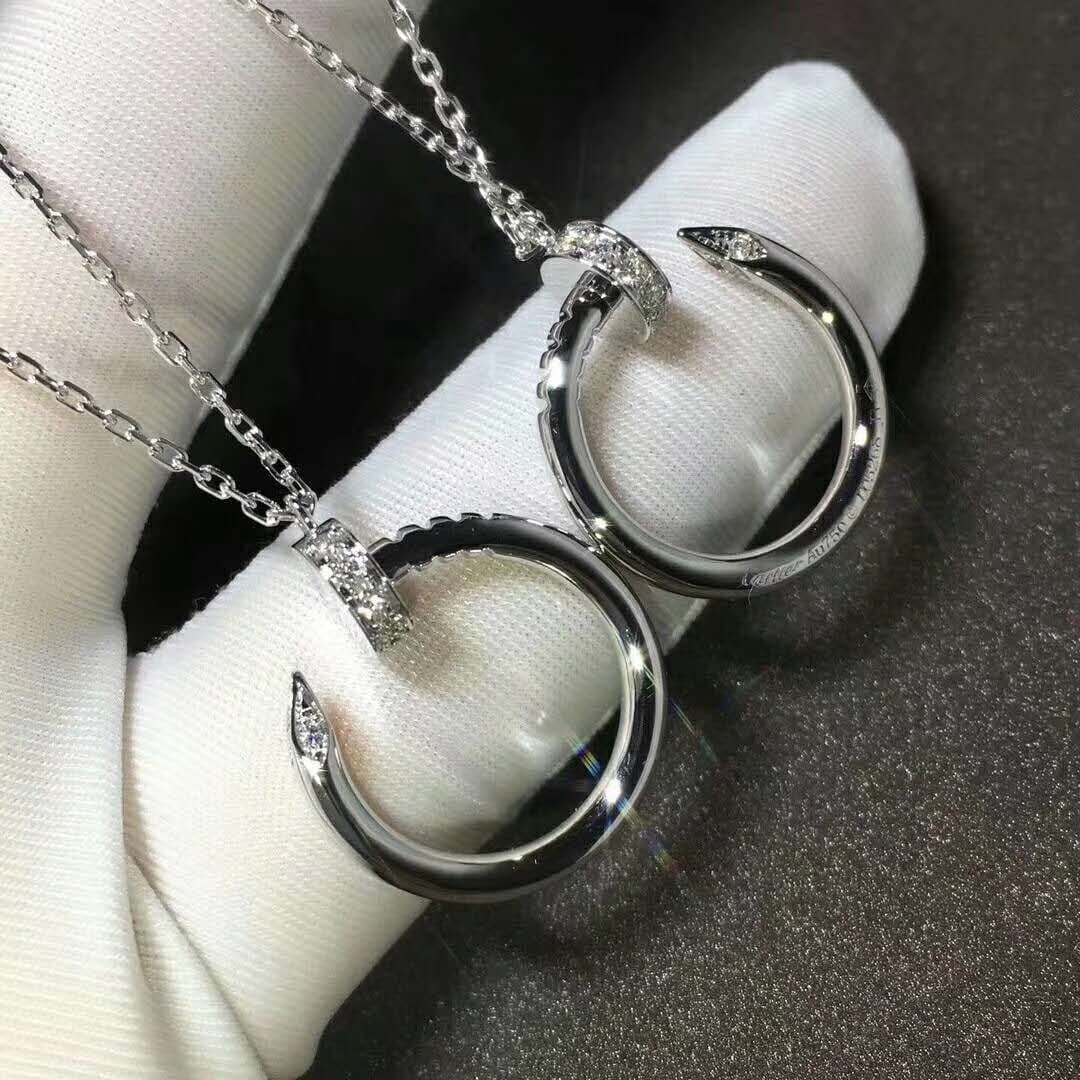 Колье Cartier Just un Сlou из белого золота 0,03ct