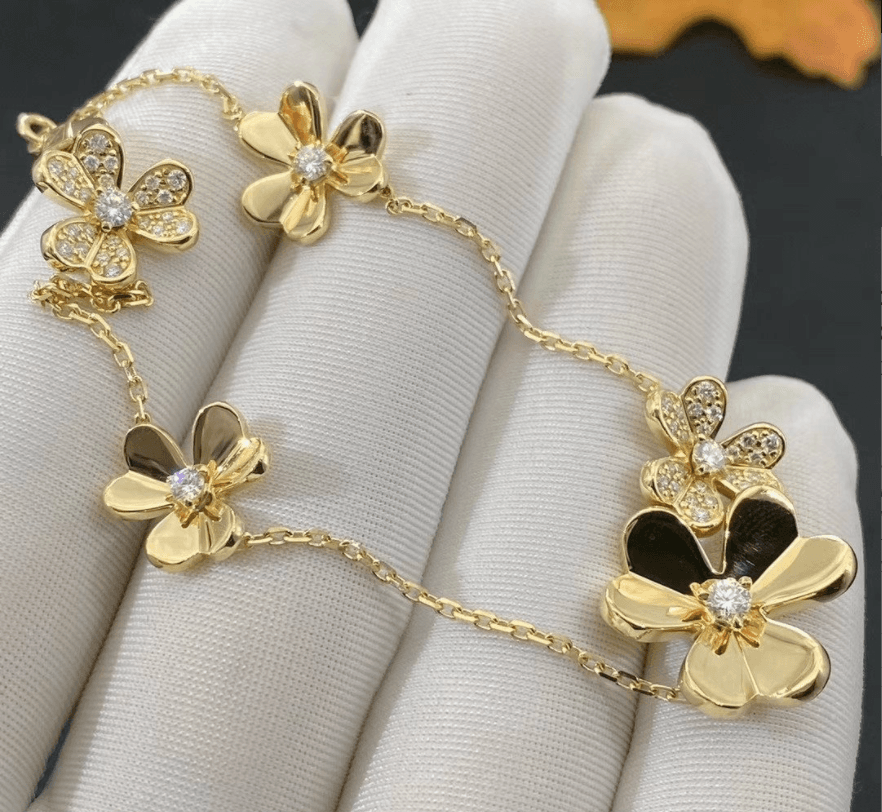 Браслет Van Cleef из золота Frivole 5 мотивов