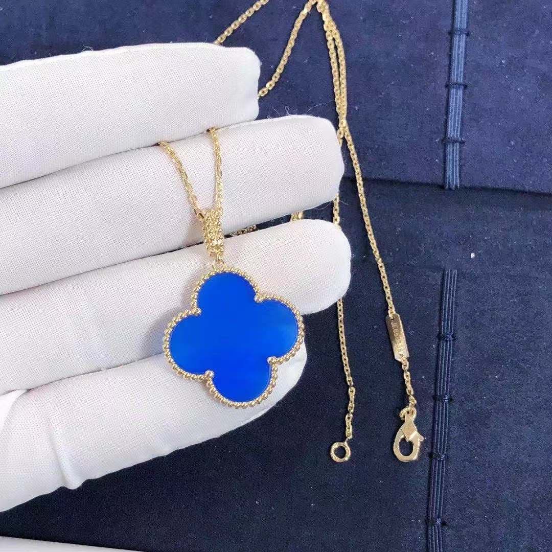 Подвеска Van Cleef & Arpels желтое золото, синий агат 6