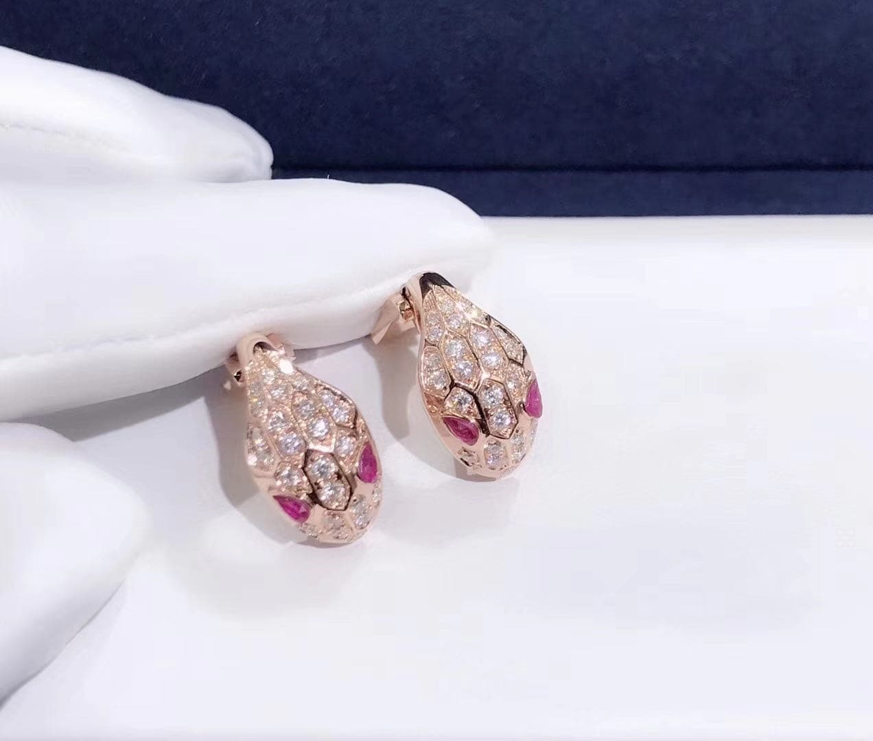 Серьги Bvlgari Serpenti, 1.67 ct