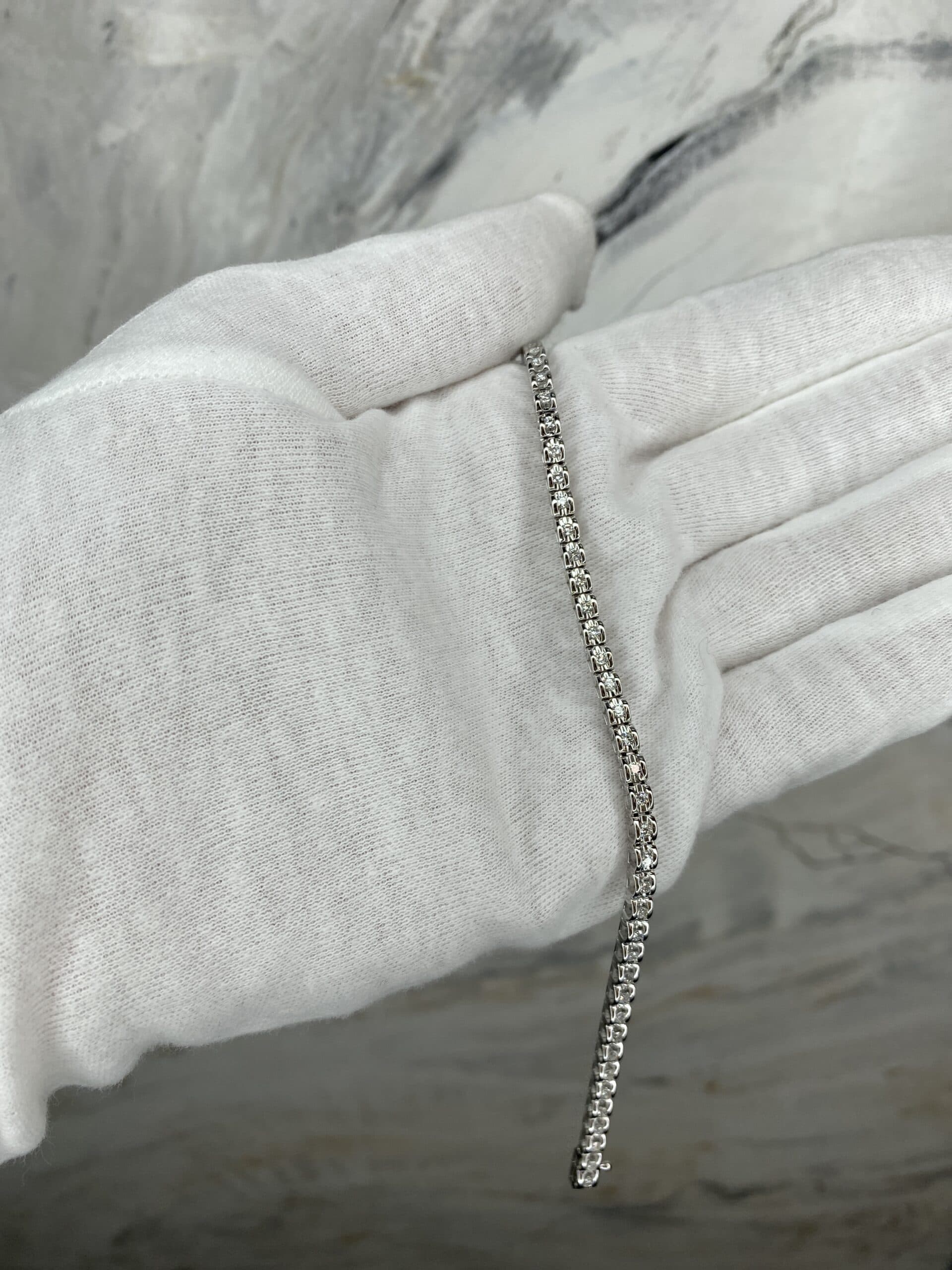 Теннисный браслет Cartier с бриллиантами, 0,97ct 4
