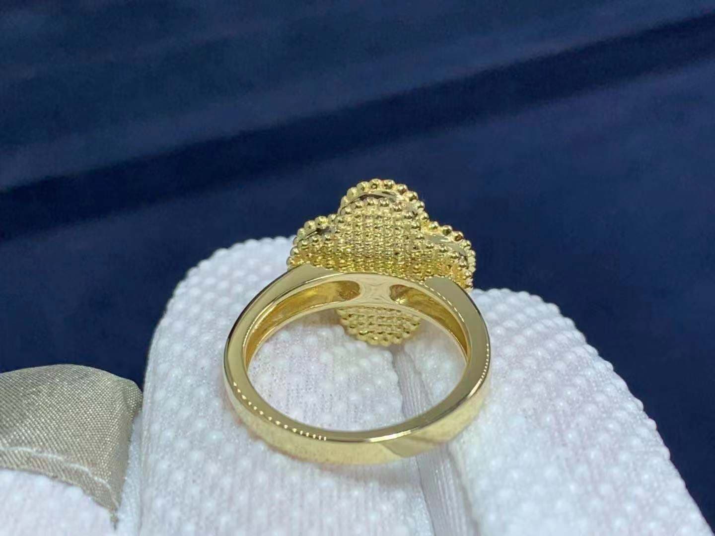 Кольцо Van Cleef & Arpels желтое золото, малахит, бриллиант 4
