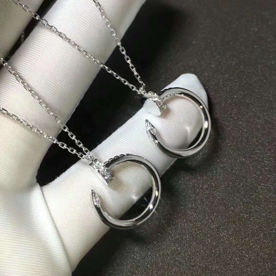 Колье Cartier Just un Сlou из белого золота 0,03ct 4