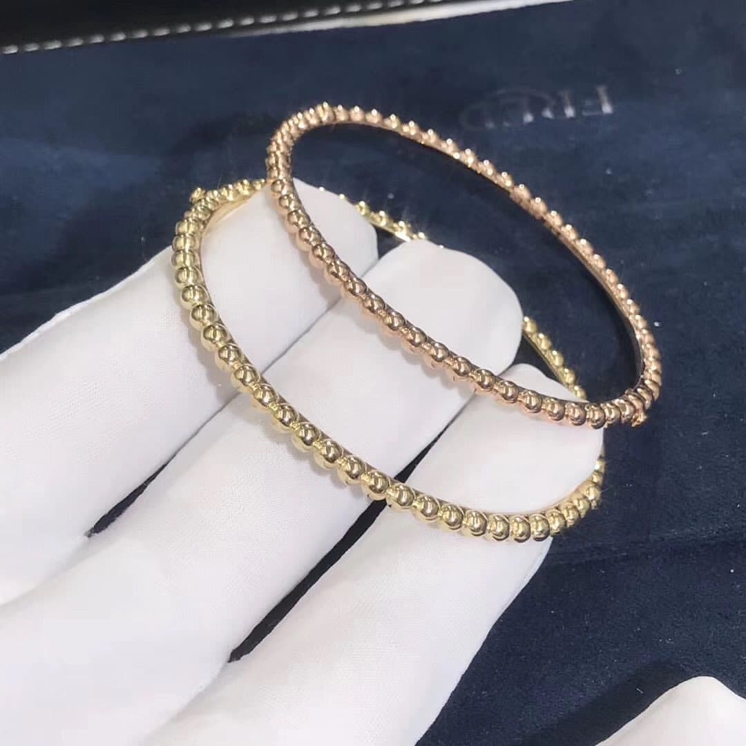 Браслет Van Cleef & Arpels Perlée средняя модель 2