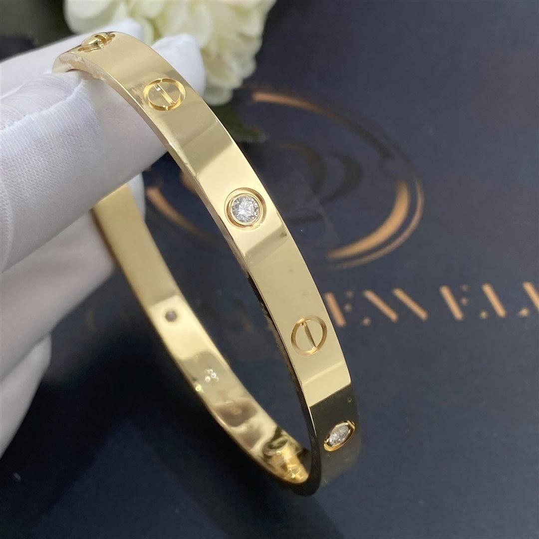 Браслет Cartier Love, 4 бриллианта, желтое золото 0,33ct 4