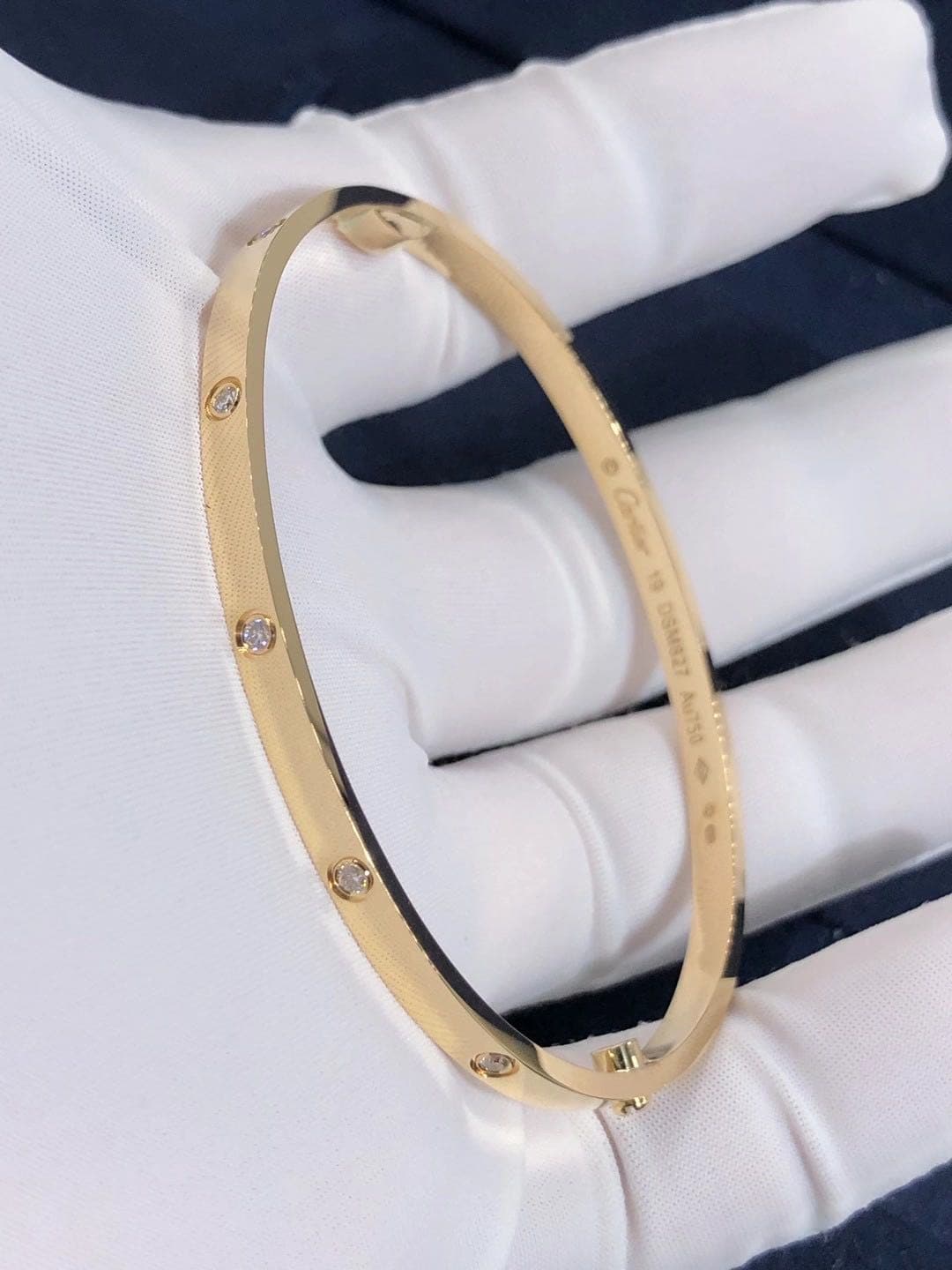 Браслет Cartier Love маленькая модель 10 бриллиантов, желтое золото 8