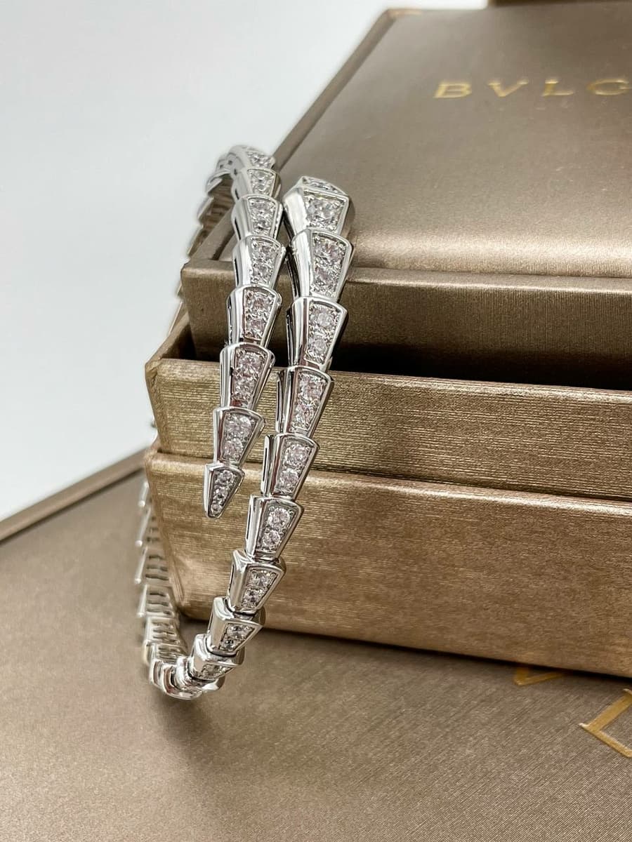 Браслет Bvlgari Serpenti Viper, белое золото 1