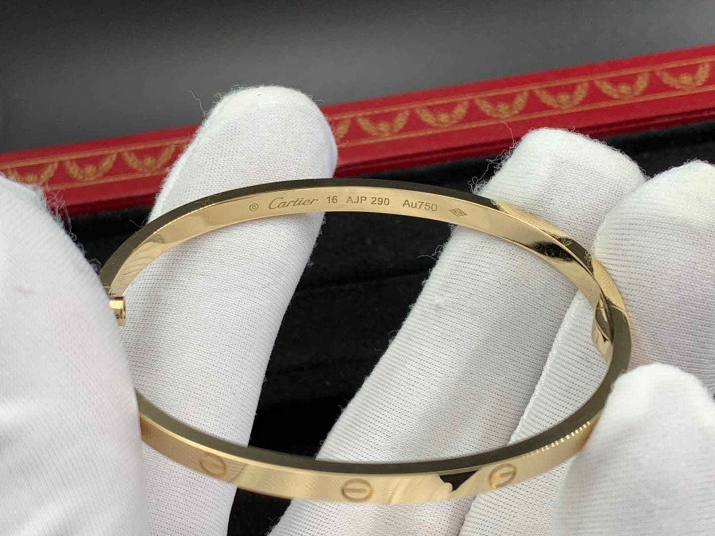 Браслет Cartier Love маленькая модель желтое золото 3