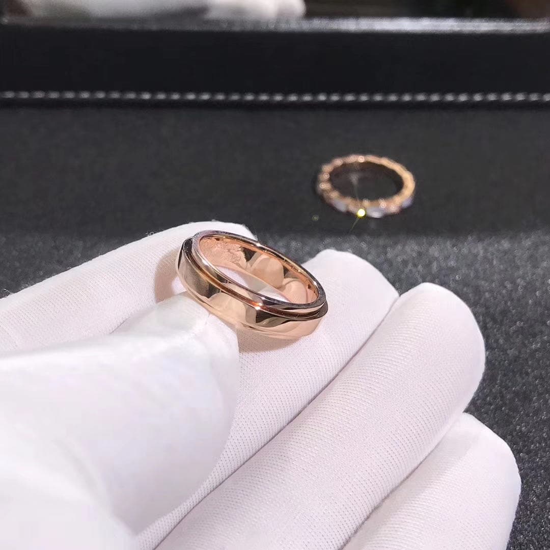 Кольцо Piaget Possession с подвижным механизмом бриллианты, розовое золото