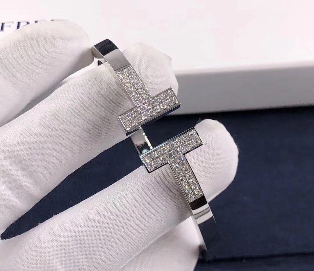 Браслет Tiffany & Co T Square 0,74 ct