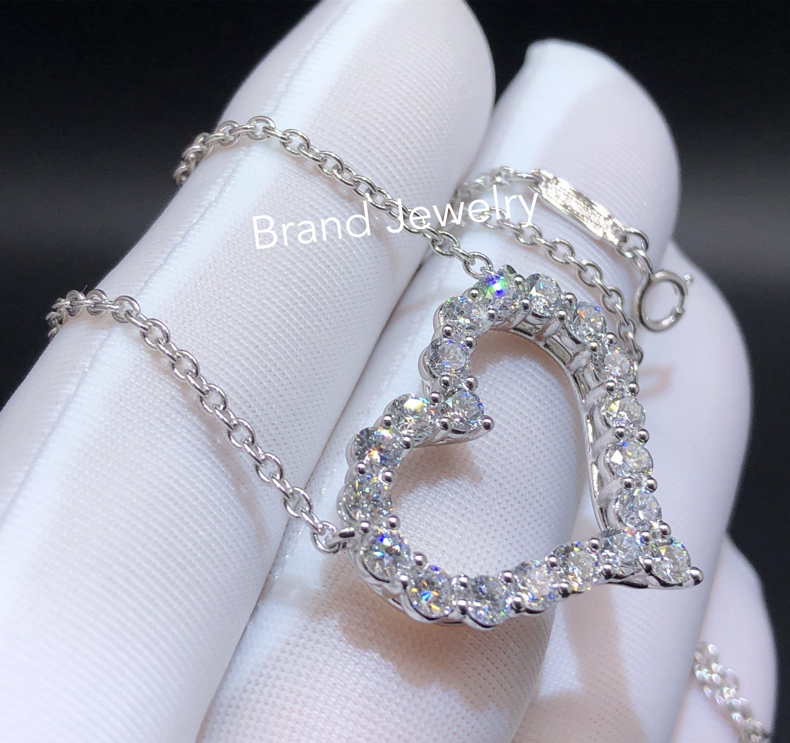Ожерелье с кулоном в виде сердца Tiffany, 2,09ct 1