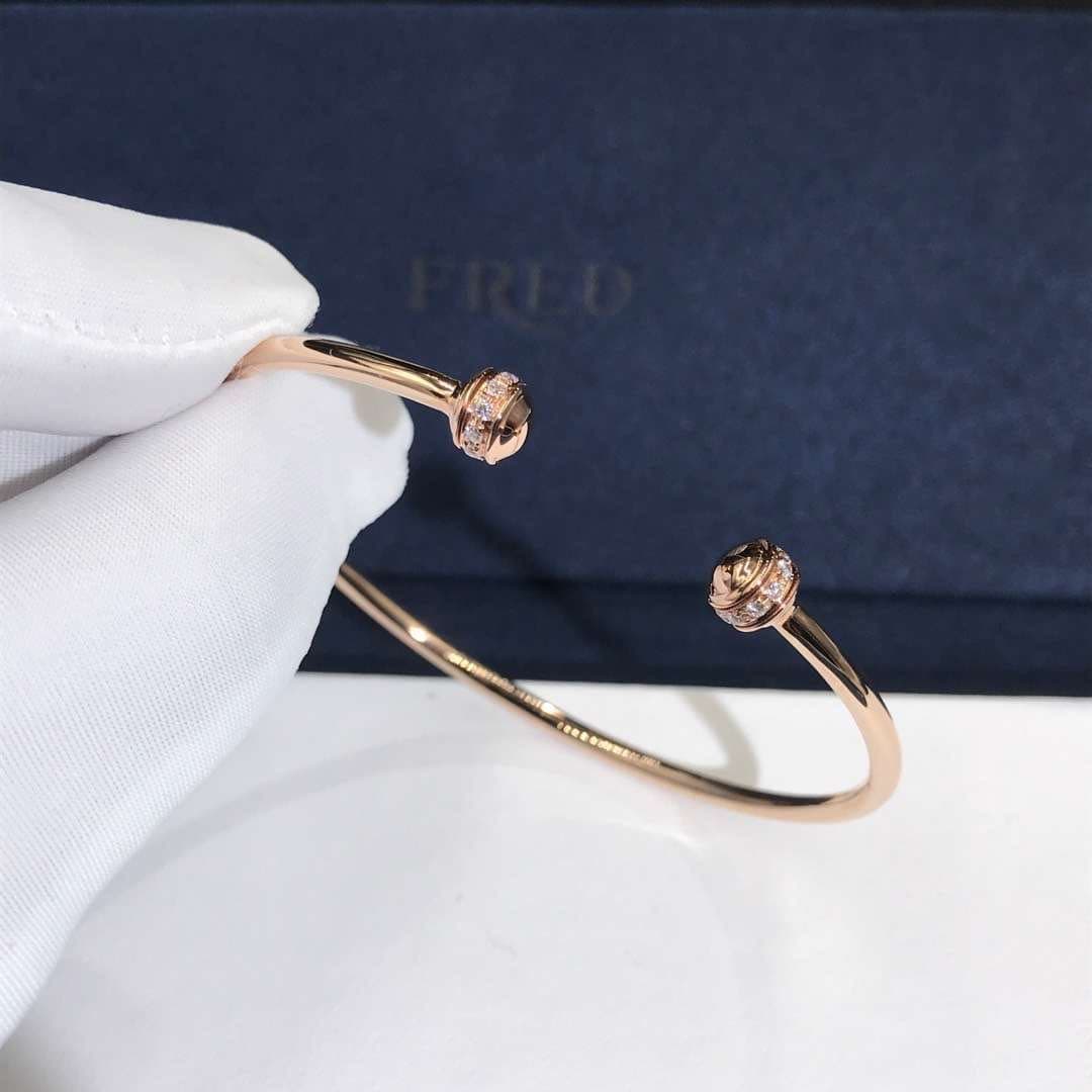 Браслет Piaget Possession Open Bangle бриллианты, розовое золото