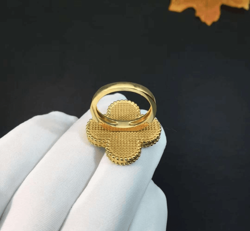 Кольцо Van Cleef & Arpels Magic Alhambra желтое золото, малахит 3