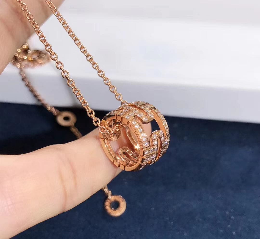 Подвеска Bulgari Parentesi бриллианты, розовое золото 1
