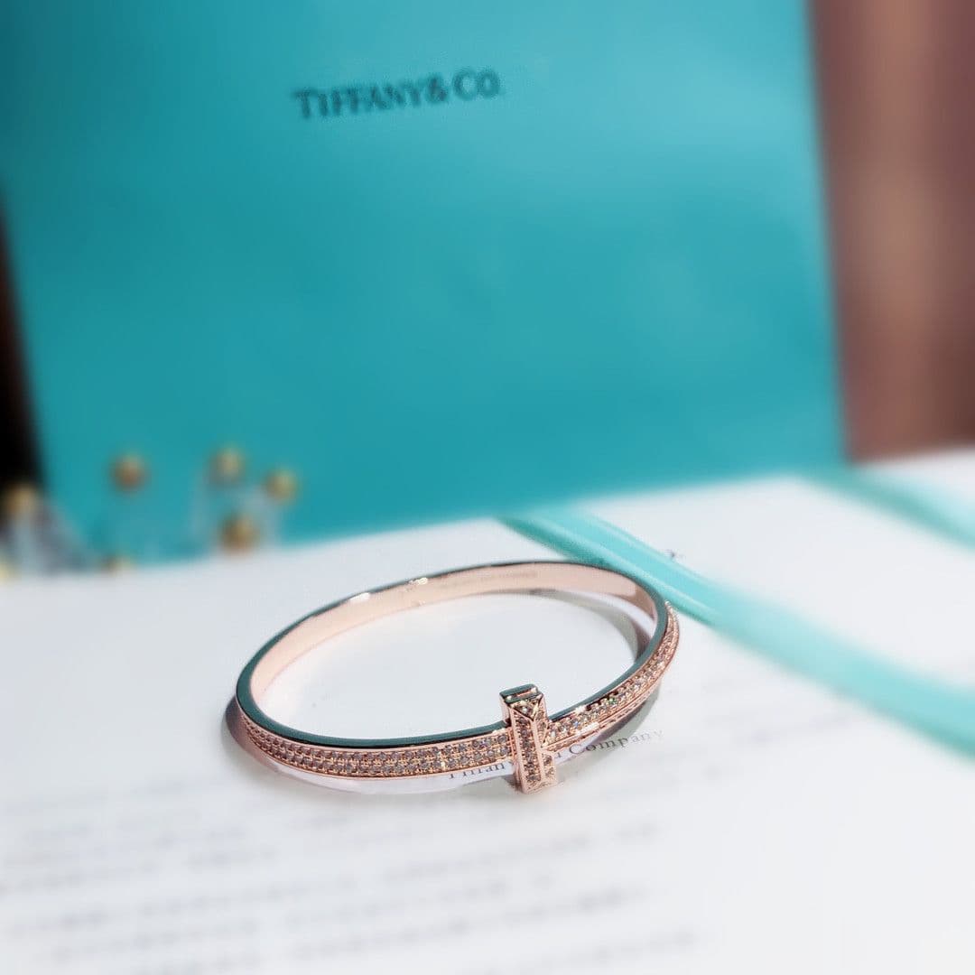 Широкий браслет Tiffany T1 3