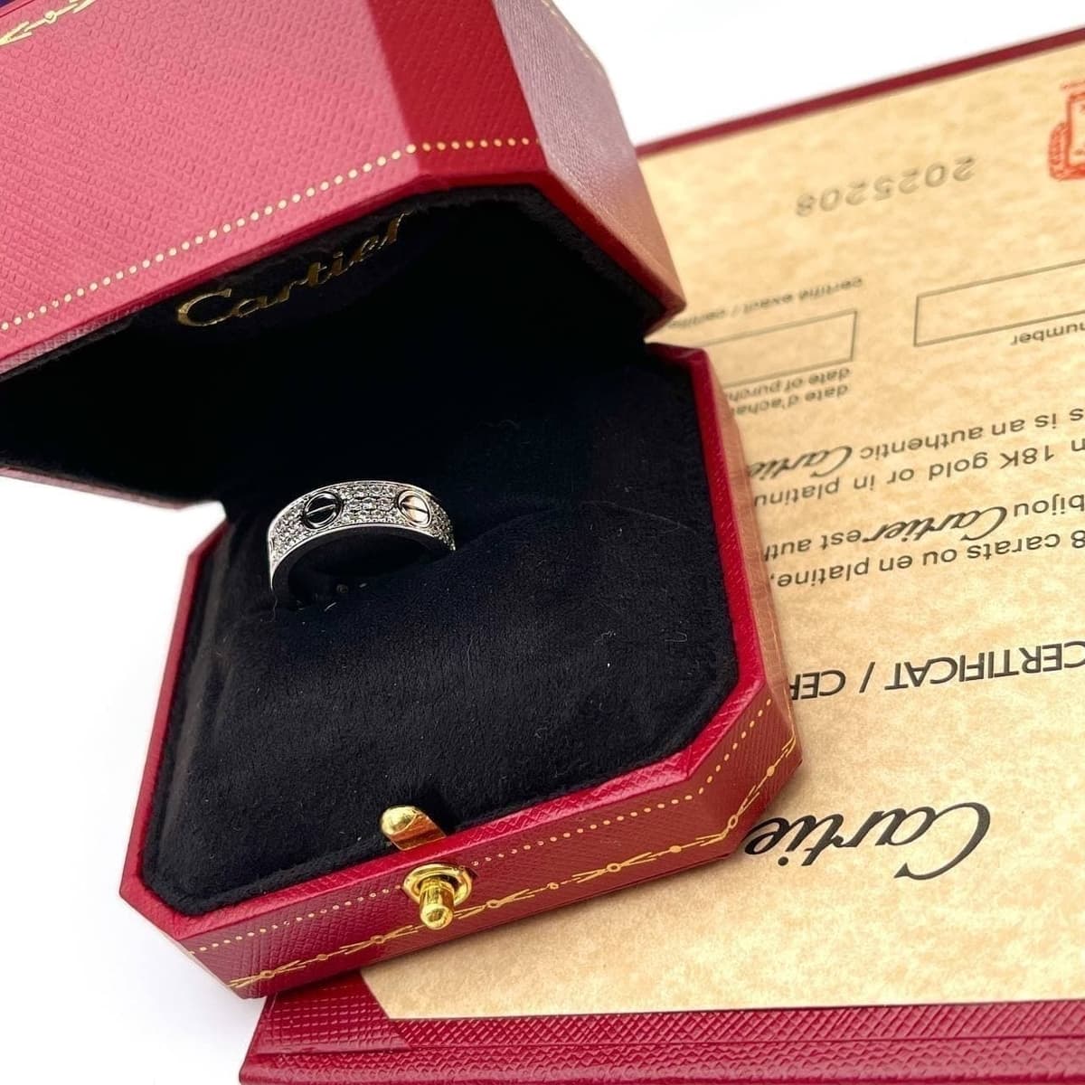 Обручальное кольцо Cartier Love, белое золото 2