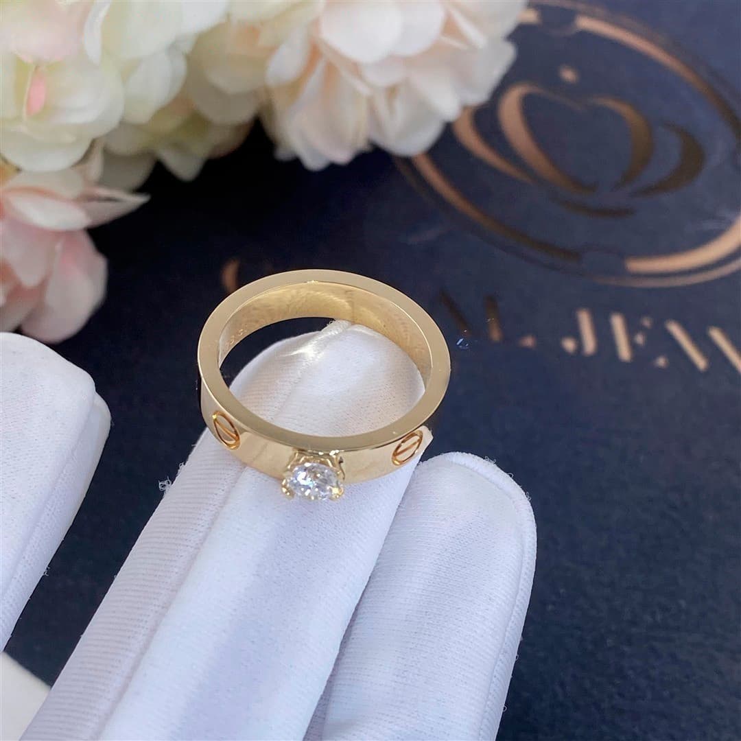Кольцо Cartier Love Solitaire, бриллиант 0,39ct 5