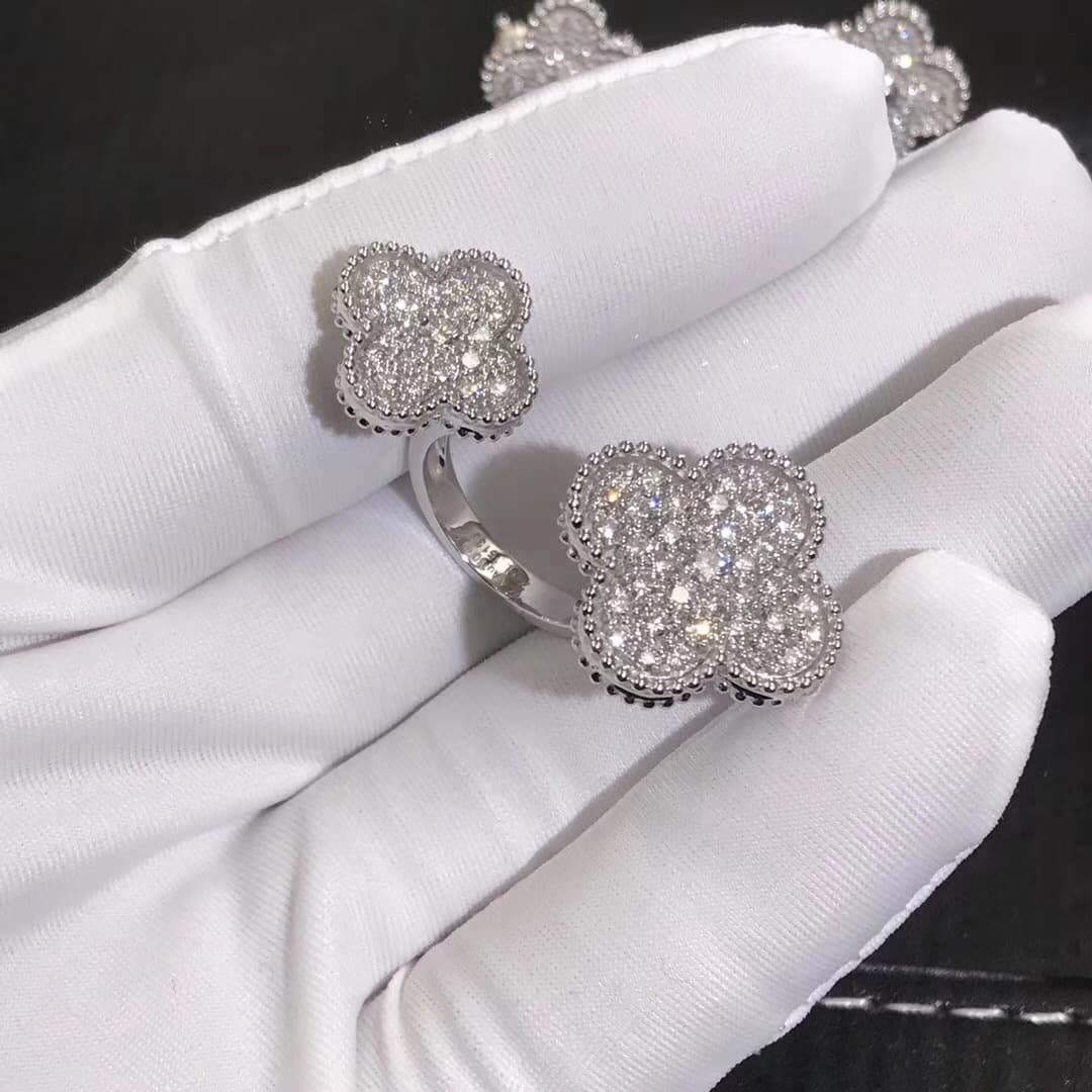 Кольцо Van Cleef & Arpels Magic Alhambra бриллианты, белое золото 1