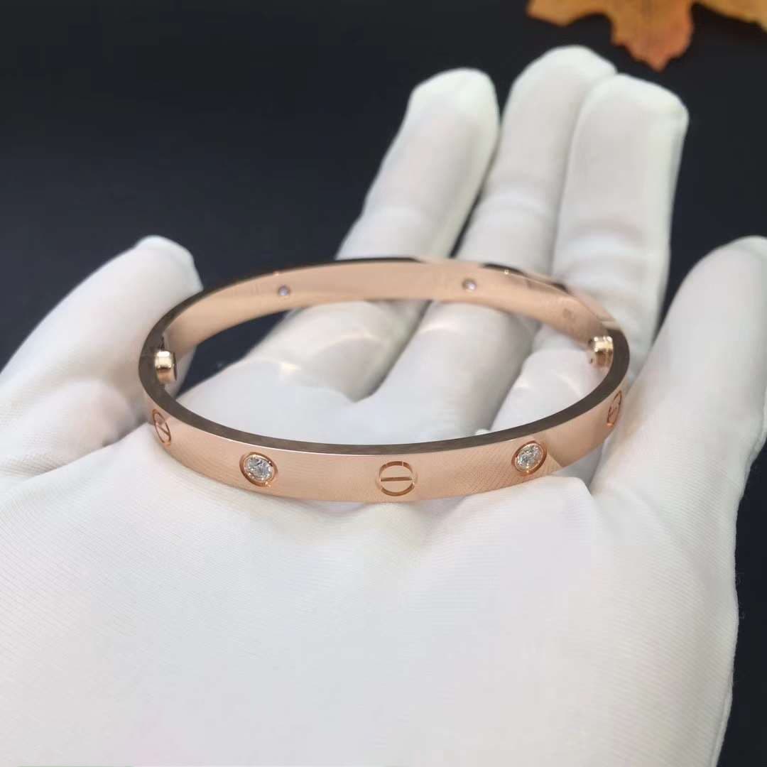 Браслет Cartier Love с 4 бриллиантами 0,33ct 5