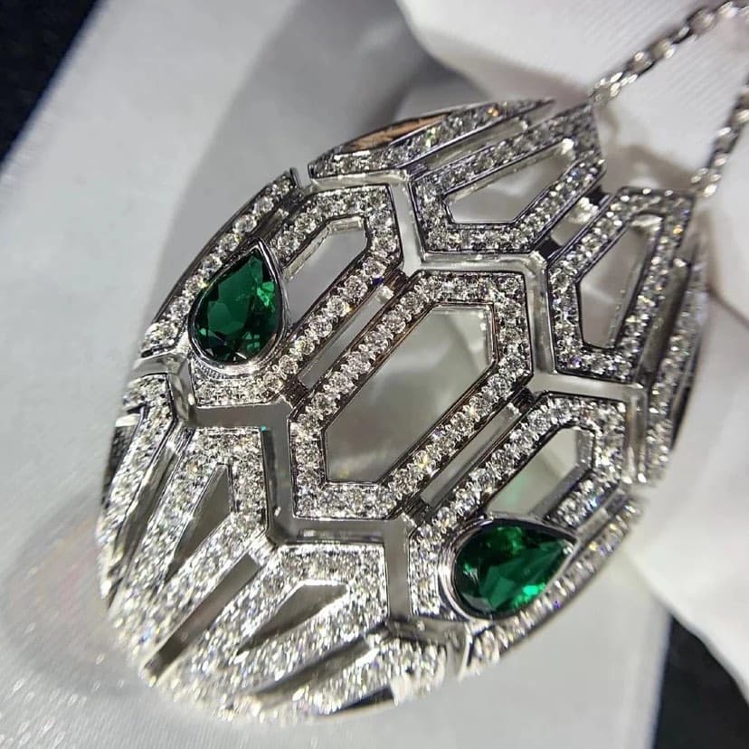 Колье Bulgari Serpenti, 2,52 ct 2