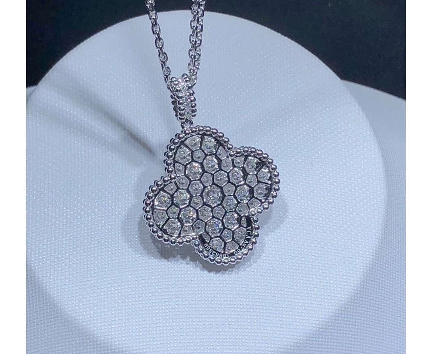 Колье Cartier золото, бриллианты 3,17 ct 2