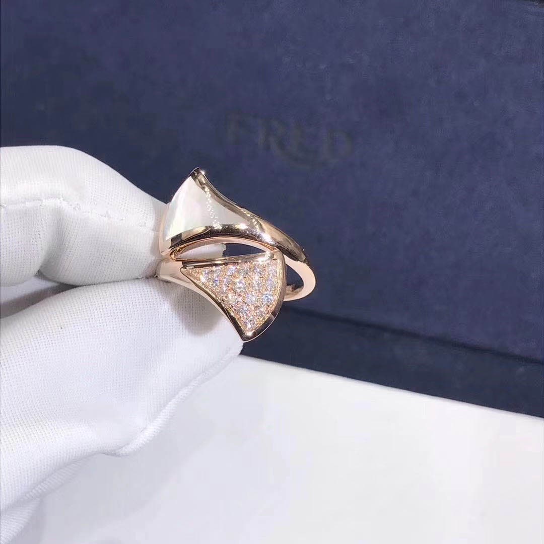 Bvlgari Bvlgari: как носить украшения с логотипом