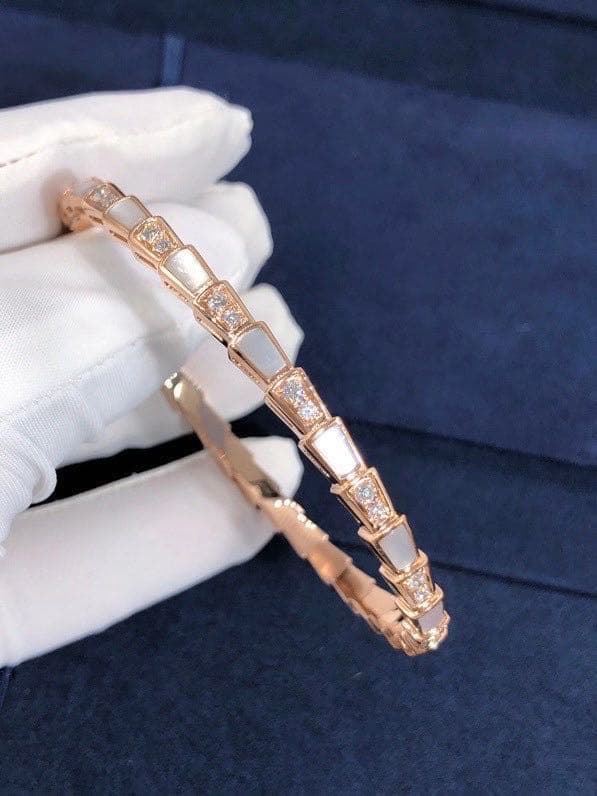 Браслет Bulgari Serpenti розовое золото, бриллианты, перламутр 7