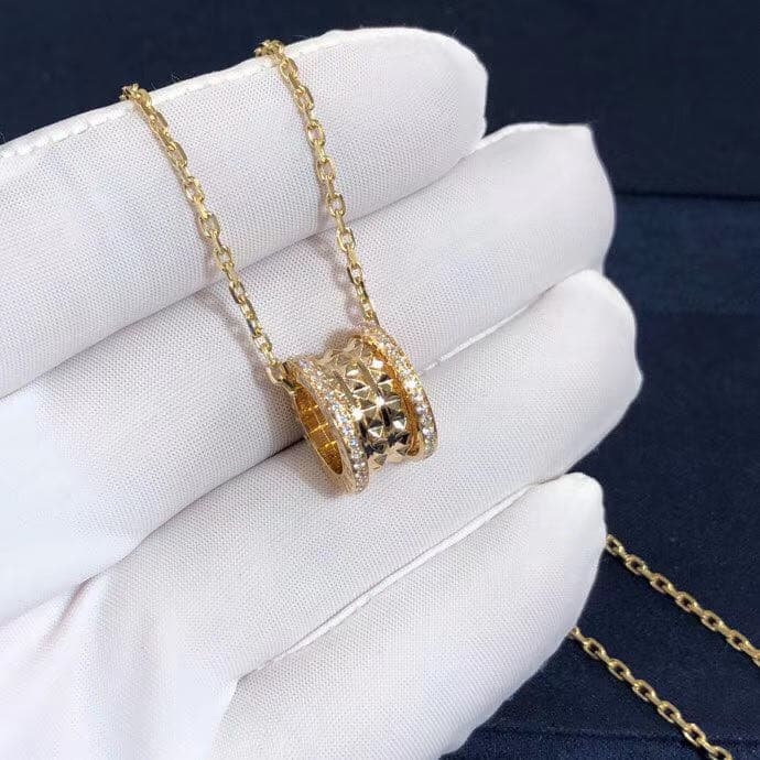 Подвеска Bulgari B.Zero1 Rock с бриллиантовым паве желтое золото 4