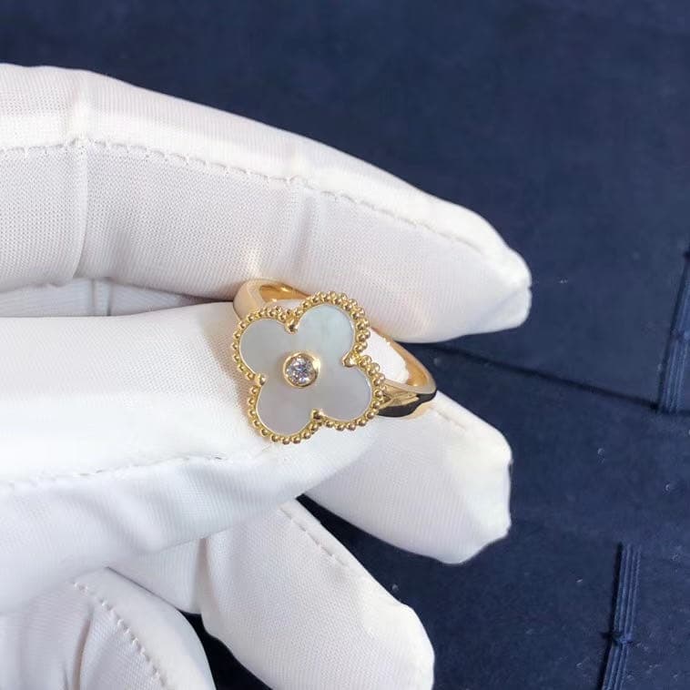 Кольцо Van Cleef & Arpels Vintage Alhambra желтое золото, перламутр, бриллиант 4