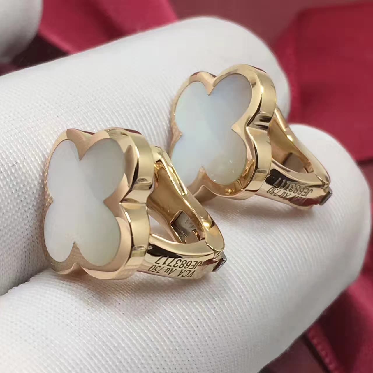 Серьги Van Cleef & Arpels Pure Alhambra 2