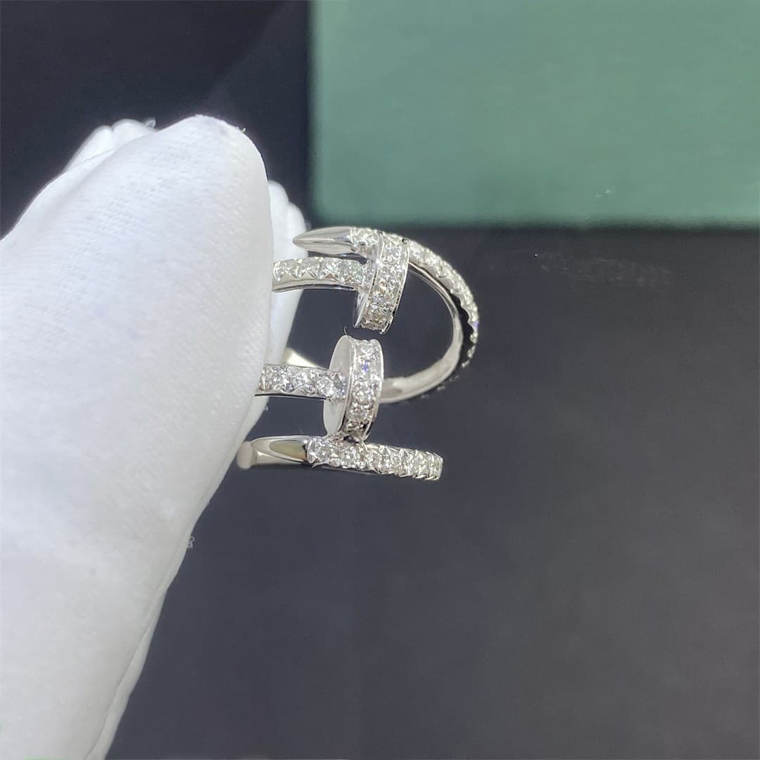 Серьги Cartier Juste un Clou из золота с бриллиантами 0,43ct 4