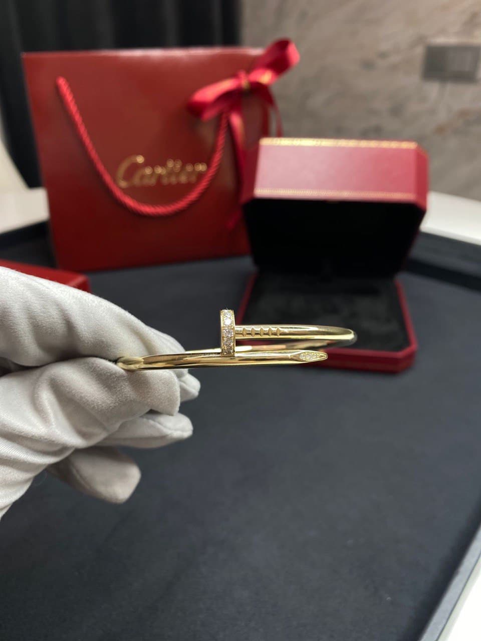 Браслет Cartier Juste Un Clou желтое золото, бриллианты 1