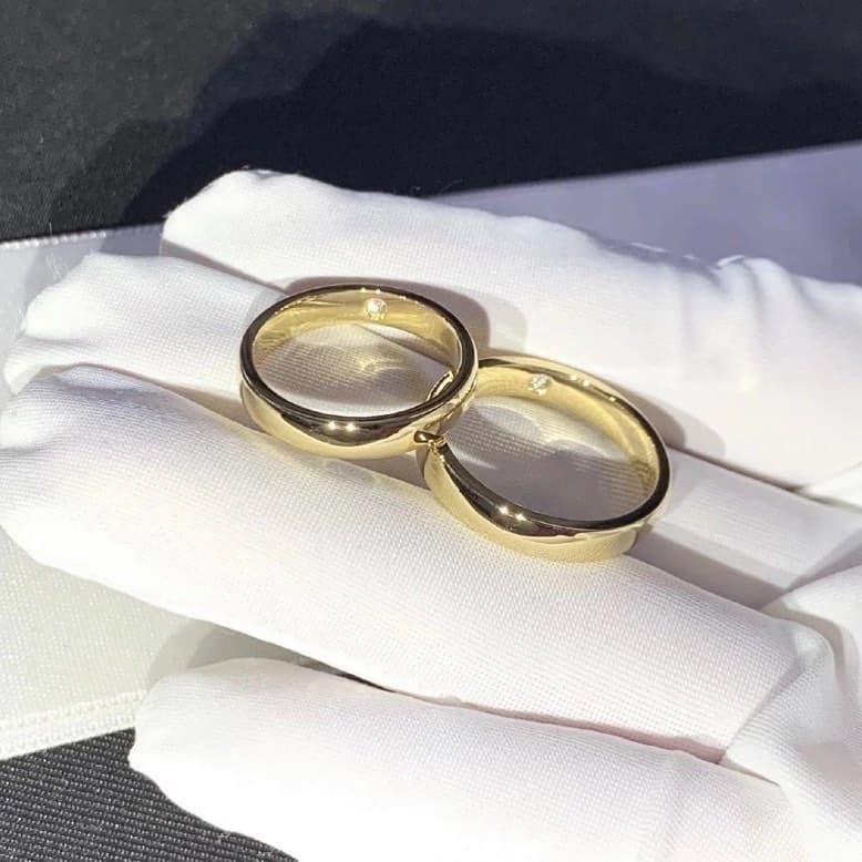 Обручальные кольца Cartier с бриллиантами 2