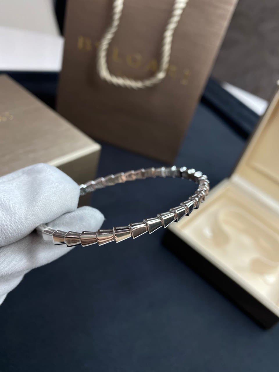 Браслет Bulgari Serpenti белое золото 5