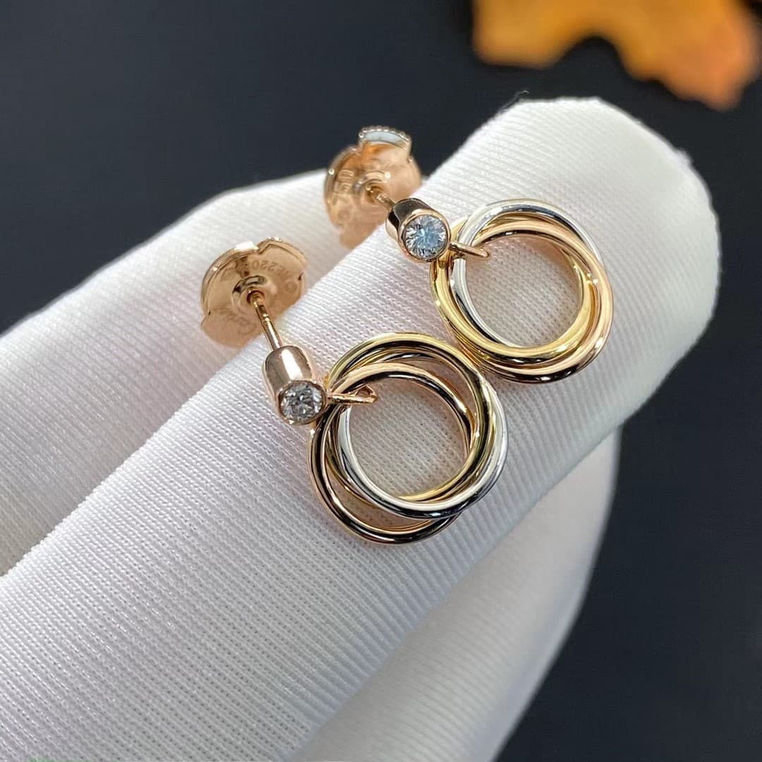 Серьги Cartier Trinity 0,05ct, золото