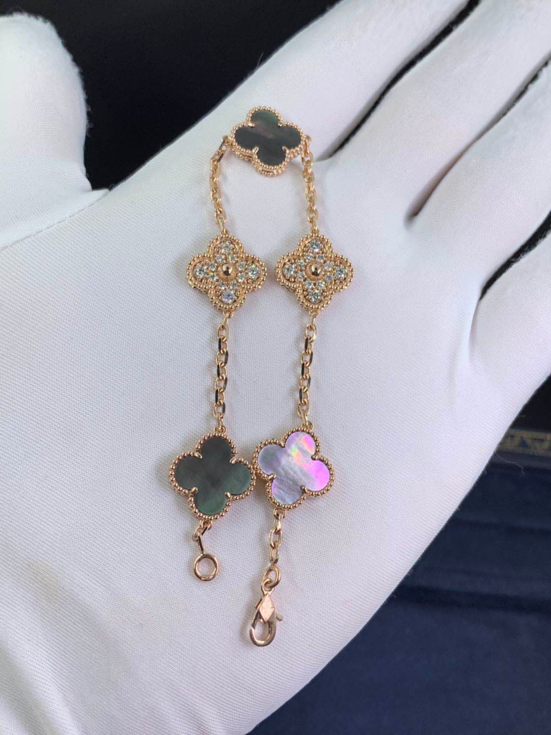 Браслет Van Cleef Vintage Alhambra 5 мотивов серый перламутр, бриллианты, розовое золото 1
