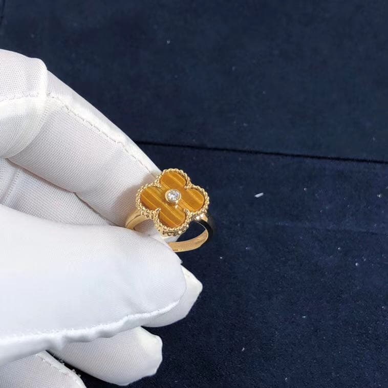 Кольцо Van Cleef & Arpels Vintage Alhambra Diamond Tiger Eye желтое золото 4