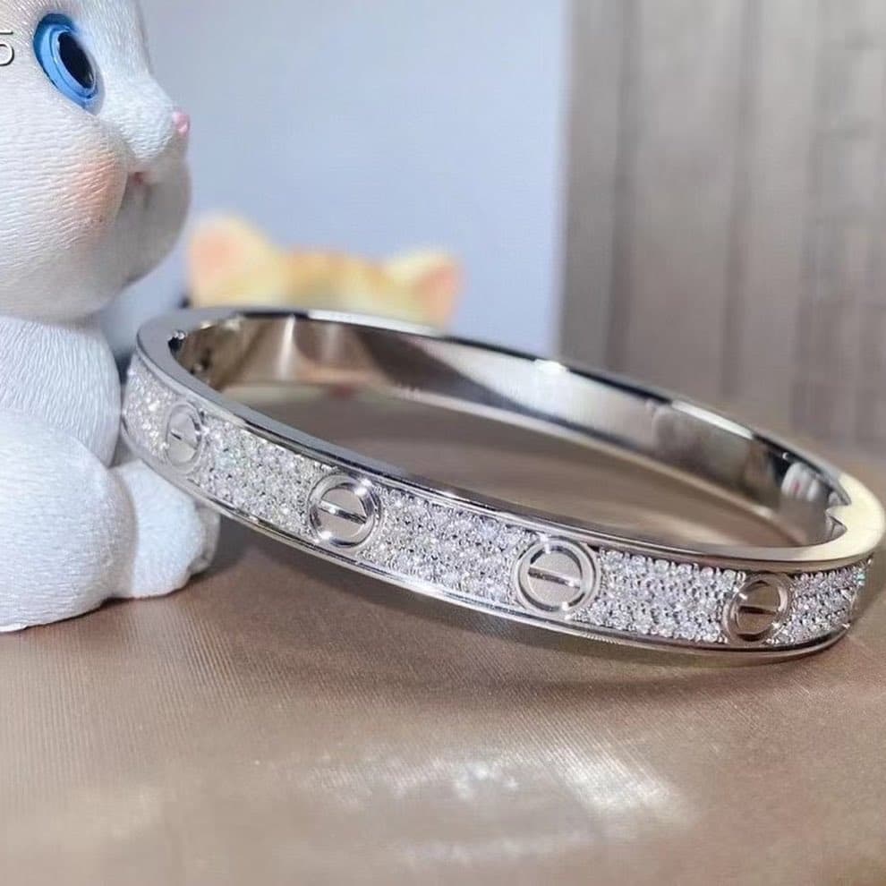 Браслет Cartier Love, золото, паваж 1,99 ct 1