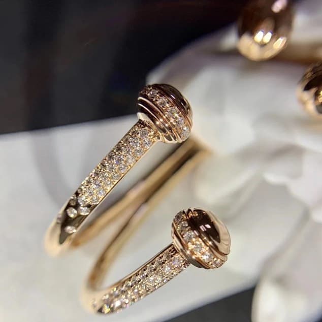 Открытый жесткий браслет Piaget possessinon, 1,00ct