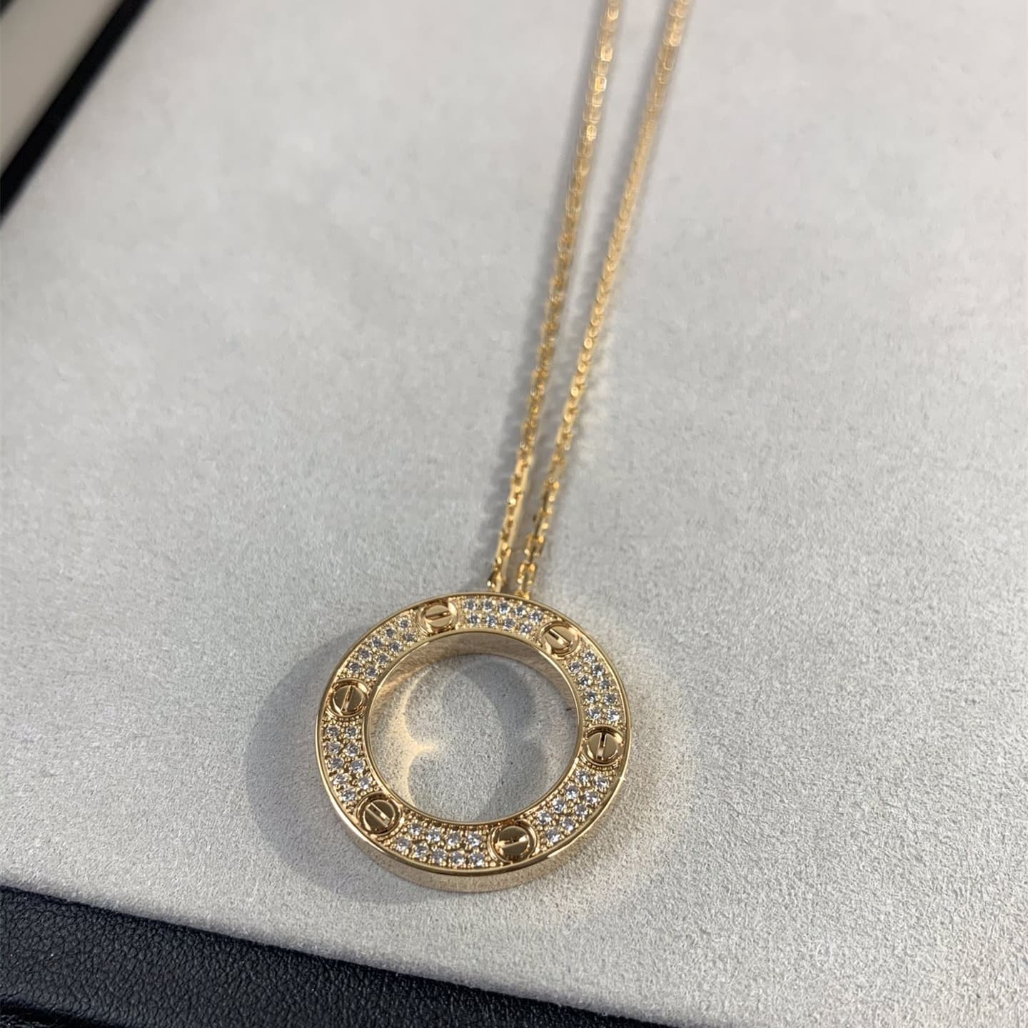 Колье Cartier Love, розовое золото