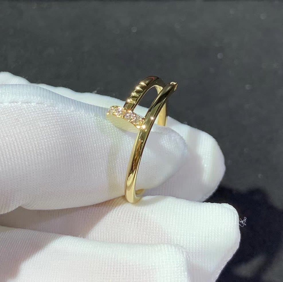 Кольцо Cartier, золото, бриллианты 0,12 ct