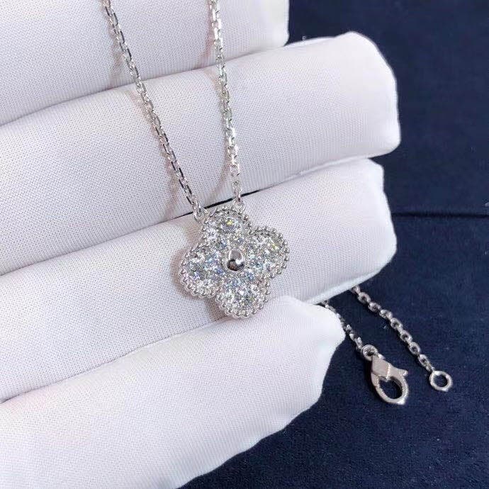 Подвеска Van Cleef & Arpels Alhambra, 0.48ct