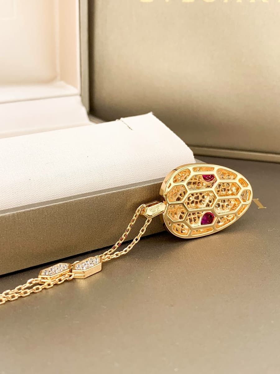 Подвеска Bvlgari Serpenti, желтое золото