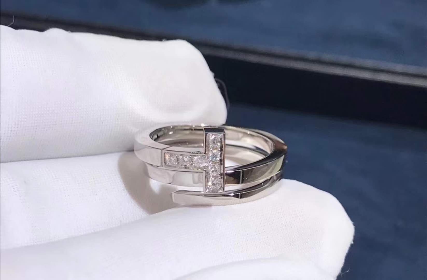 Кольцо Tiffany & Co бриллианты, белое золото 2