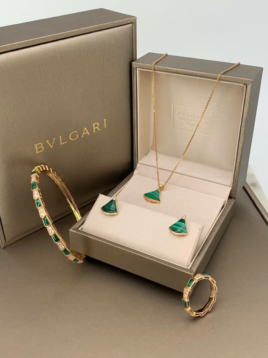 Тонкое кольцо Bvlgari Serpenti Viper, желтое золото