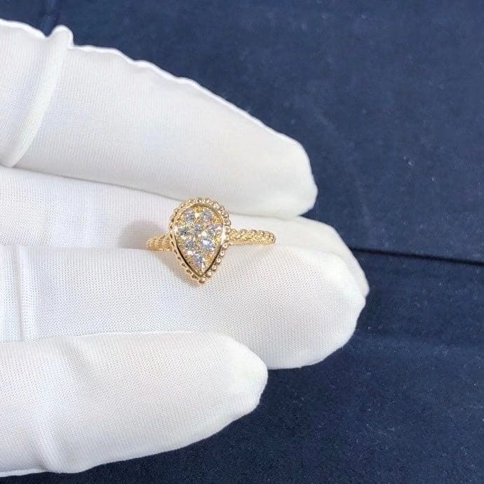 Кольцо Boucheron Serpent Bohème мотив маленького размера желтое золото, бриллианты