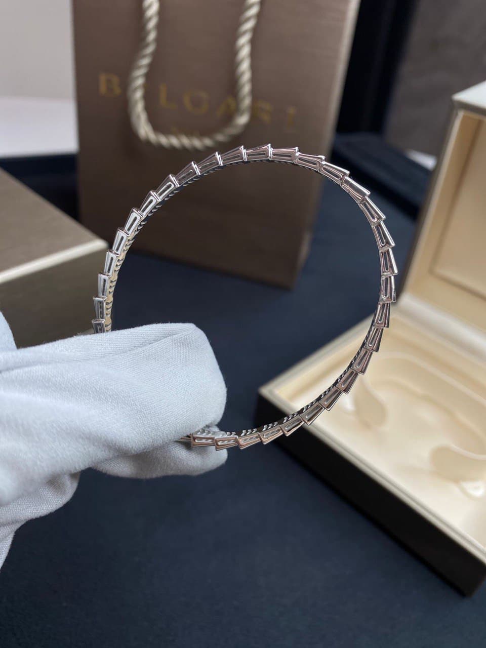 Браслет Bulgari Serpenti белое золото 6