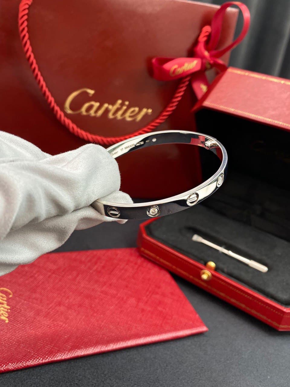 Браслет Cartier Love белое золото, 4 бриллианта 6