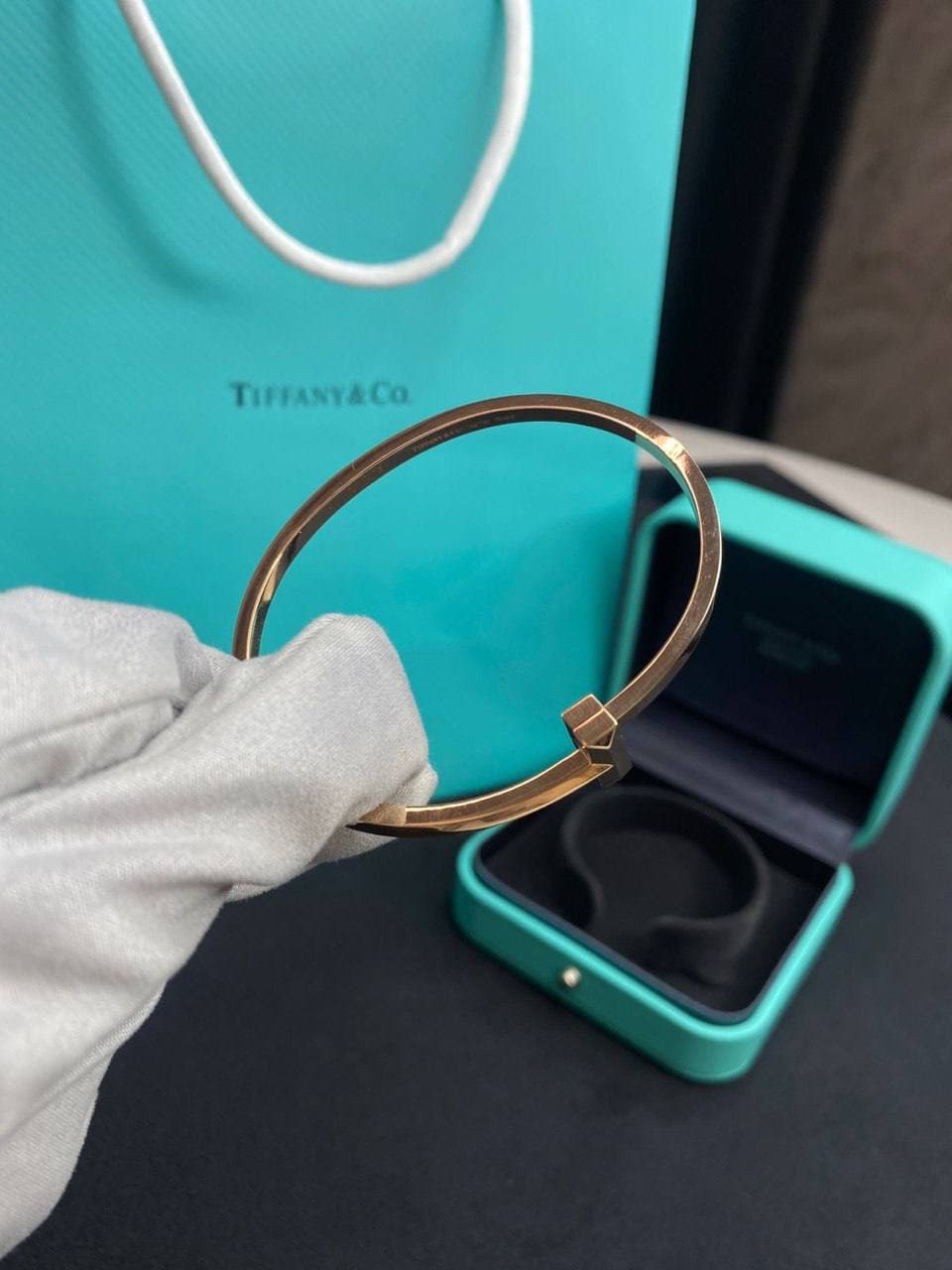 Браслет Tiffany T розовое золото, без бриллиантов 5